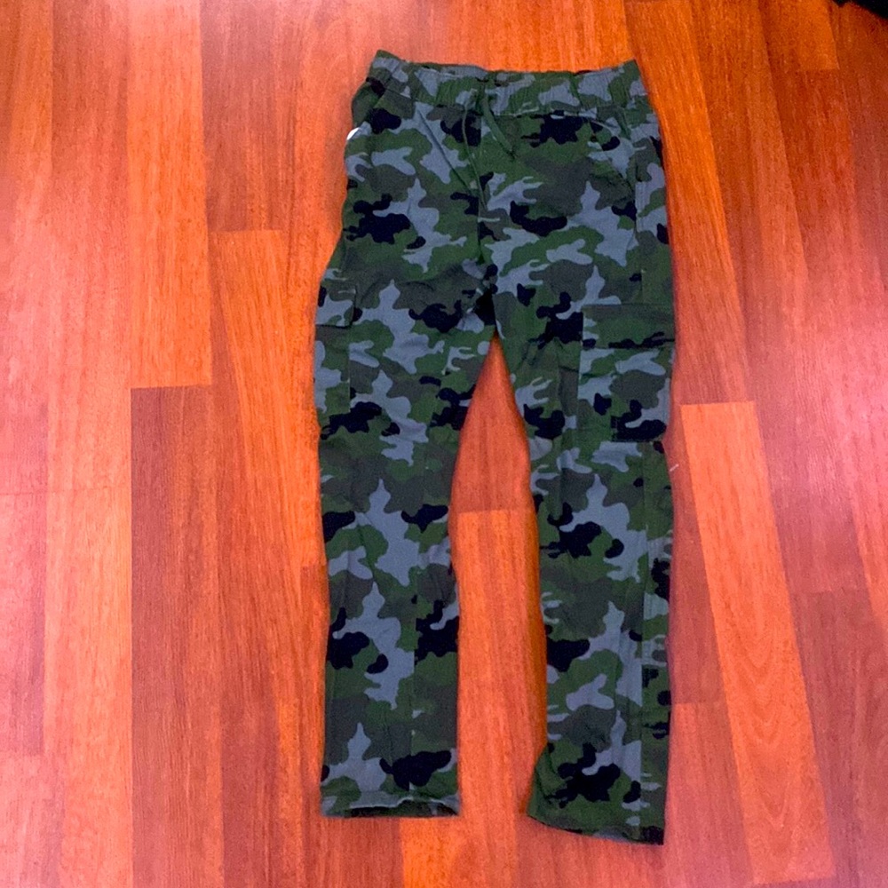 Only worn once! No damage at all!